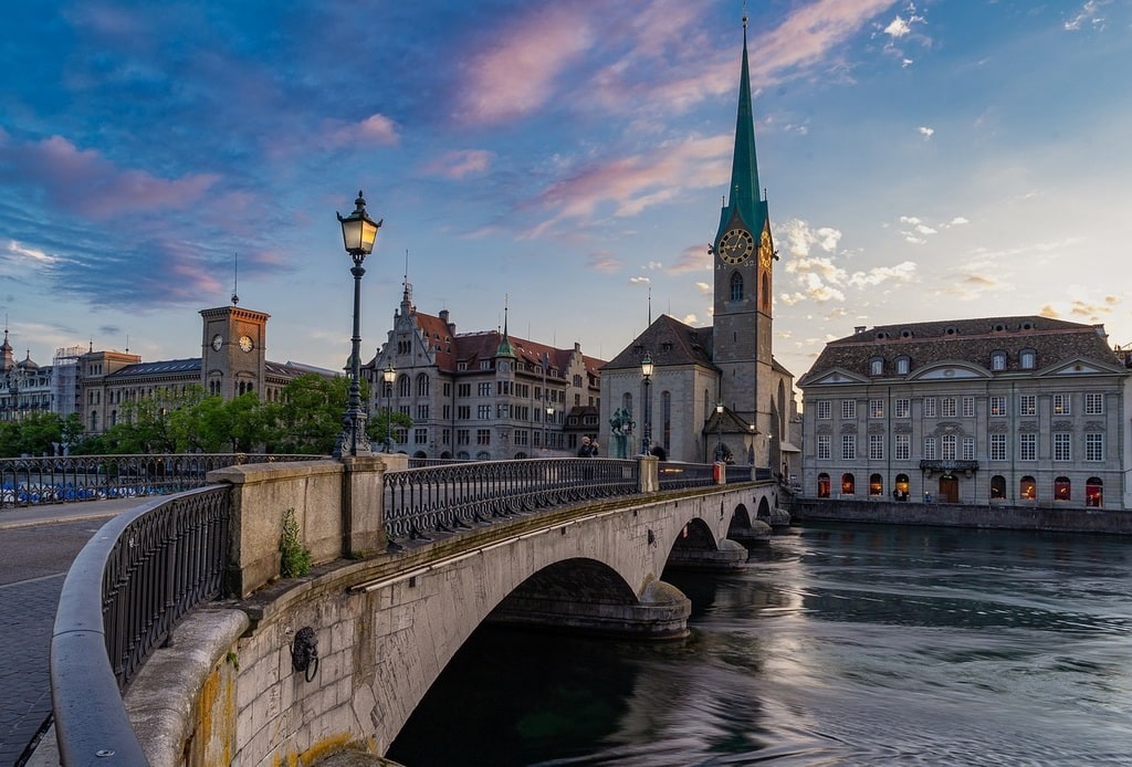 Analyse du marché immobilier dans le canton du Valais, Suisse